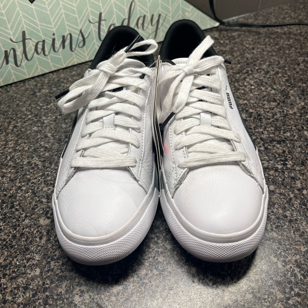 BTS x PUMA 2017 Court Star Shoes, NWT, Collectors item